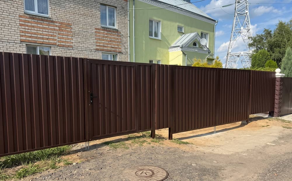 Монтаж линейной автоматики распашных ворот